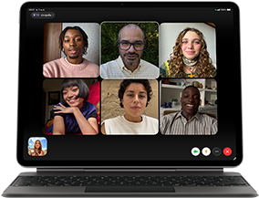 iPad Air, ติดเข้ากับ Magic Keyboard, สีดำ, หน้าจอแสดงการโทร FaceTime แบบกลุ่ม