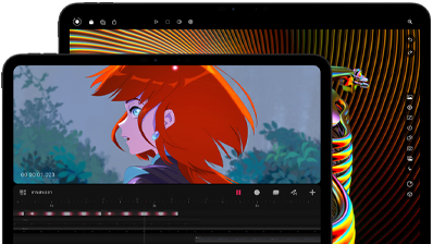 iPad Pro รุ่น 13 นิ้ว และ iPad Pro รุ่น 11 นิ้ว, ตัวเครื่องภายนอกด้านหน้า, แนวนอน, สีดำสเปซแบล็ค, มุมมน, ขอบจอภาพสีดำ, จอภาพรุ่น 11 นิ้ว แสดงภาพสีสันสวยงามของตัวละครผมสีแดง, จอภาพรุ่น 13 นิ้ว แสดงองค์ประกอบอินเทอร์เฟซในการปรับแต่งรูปภาพหลากสีสัน