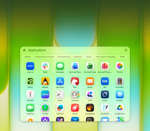 หน้าจอ MacBook Neo พร้อมหน้าต่างแอปพลิเคชันที่มี Microsoft PowerPoint, Word, Excel และ OneNote, Google Chrome และ Google Drive, FaceTime, ข้อความ, รูปภาพ, โน้ต, Canva, WhatsApp, Zoom, Essayist, Craft, Affinity, Box และ Todoist