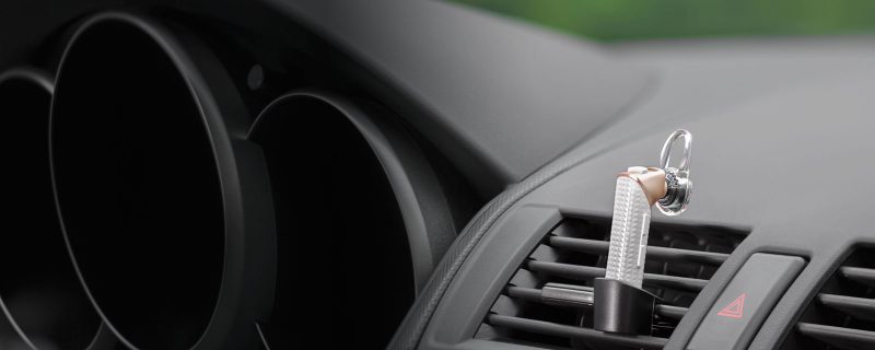 explorer-120-with-vent-clip-car