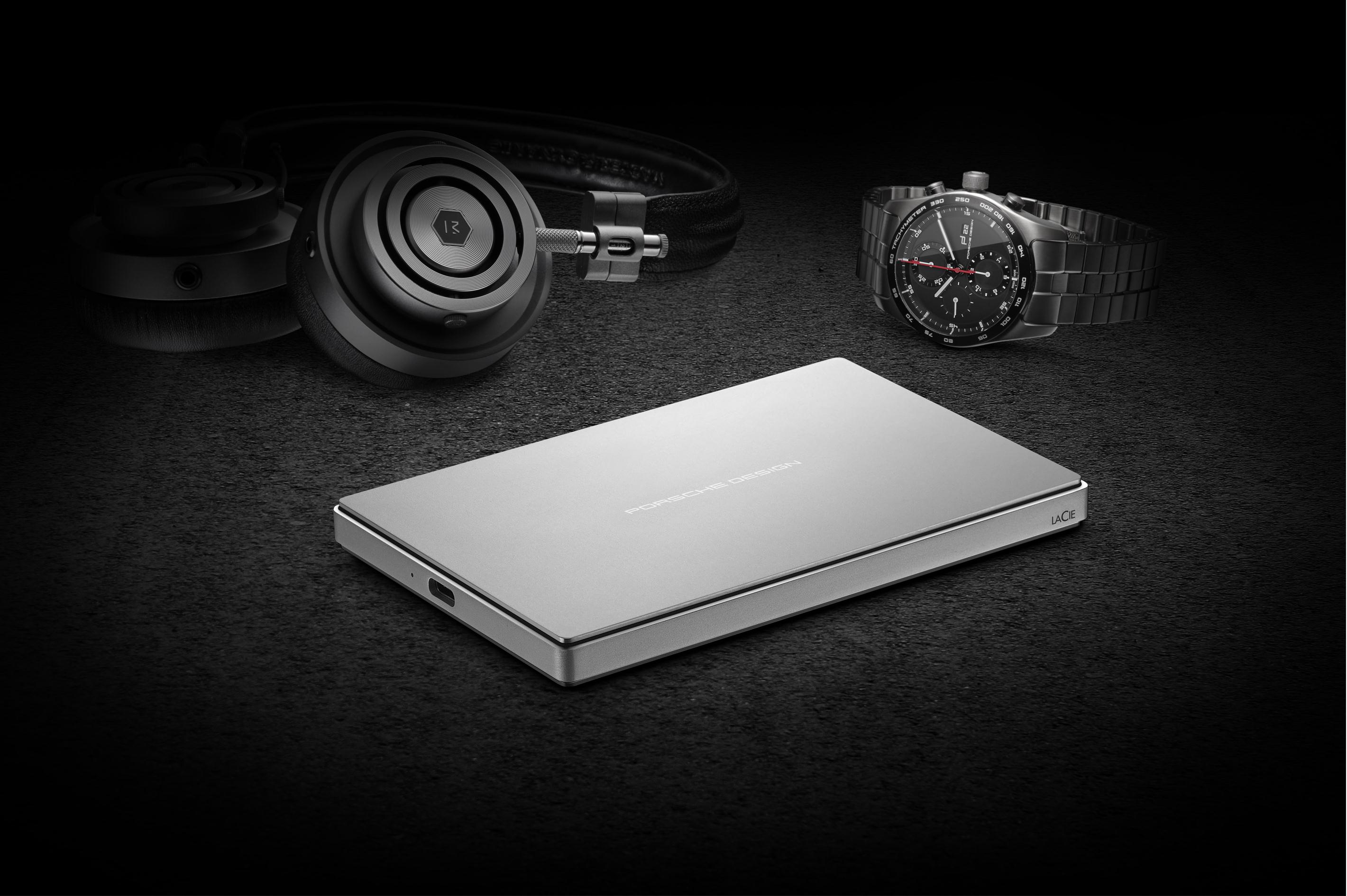 lacie-porsche-design-slim-environment-hi-res-1