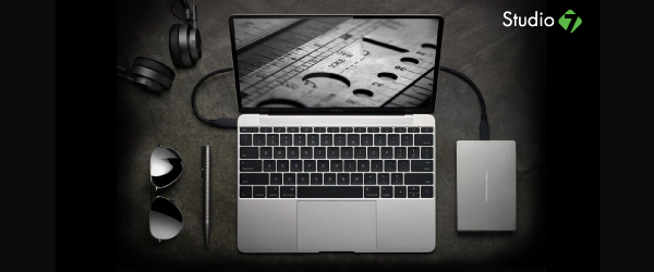 ฮาร์ดดิสก์แบบพกพา Lacie Porsche Design Mobile Drive